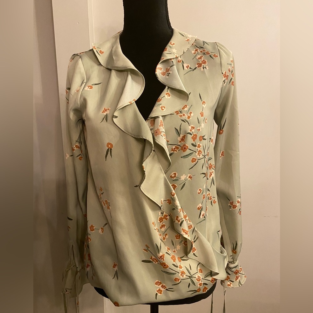 L’acadamie Floral Blouse